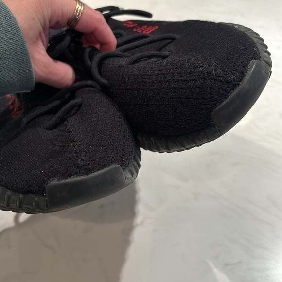 Adidas Yeezy 350 V2 Bred Boost - Picture 5 of 9
